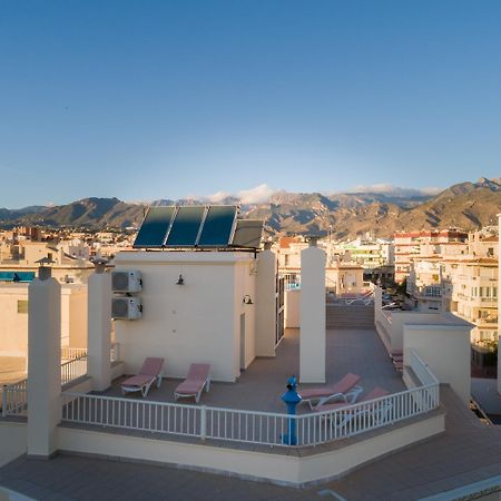 Apartamentos Andalucia Nerja Bagian luar foto