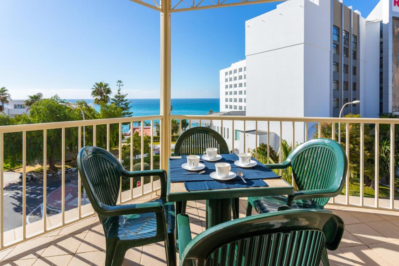 Apartamentos Andalucia Nerja Bagian luar foto