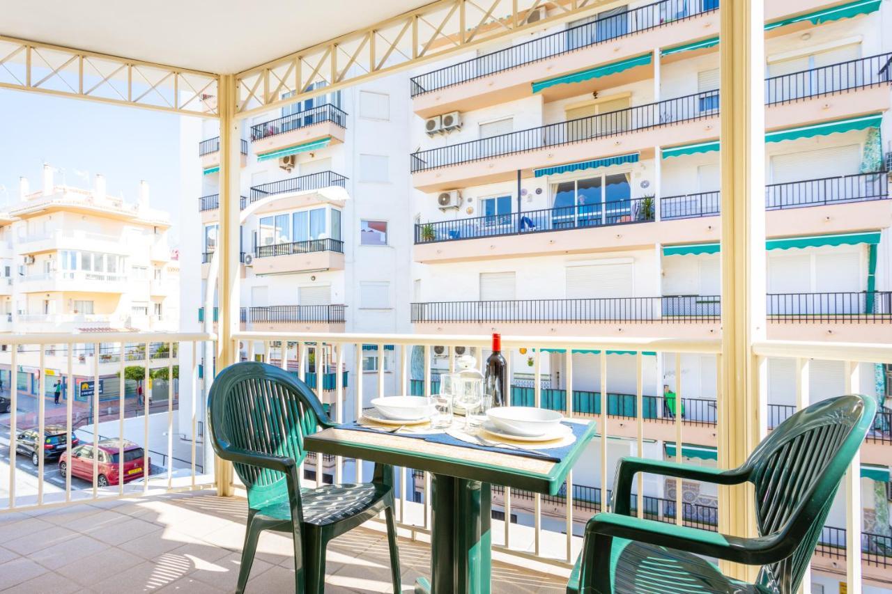 Apartamentos Andalucia Nerja Bagian luar foto