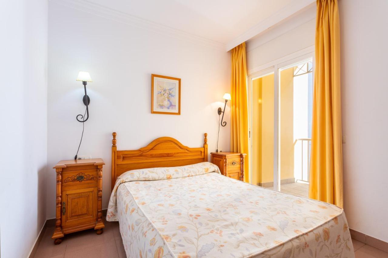 Apartamentos Andalucia Nerja Bagian luar foto